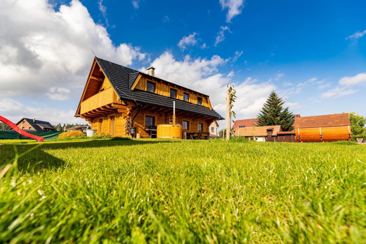 Drevenice Liptov - Ski & Hiking Apartments Lazisko Esterno foto