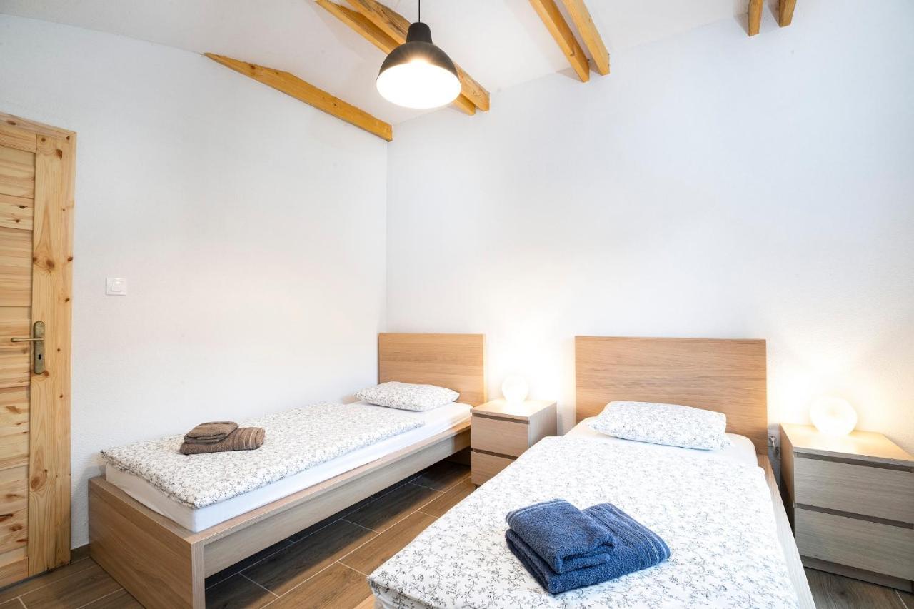 Drevenice Liptov - Ski & Hiking Apartments Lazisko Esterno foto